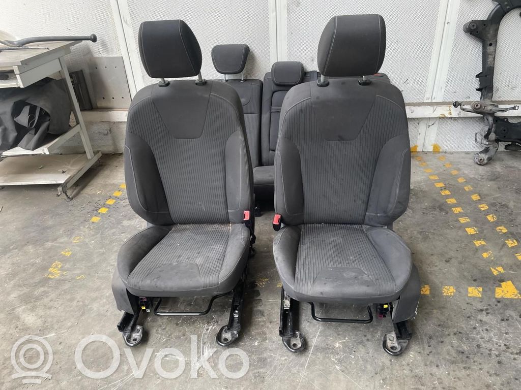 Ford Focus C-MAX Tapicerka / Komplet 