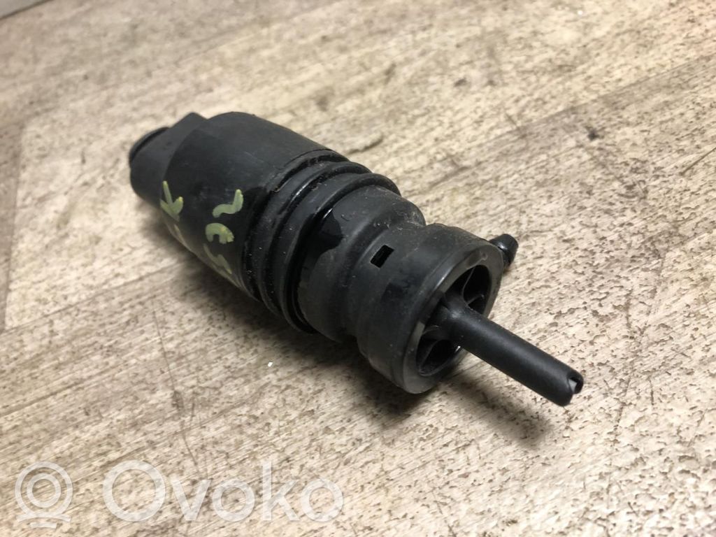 Mercedes-Benz SLK AMG R170 Tuulilasi tuulilasinpesimen pumppu 