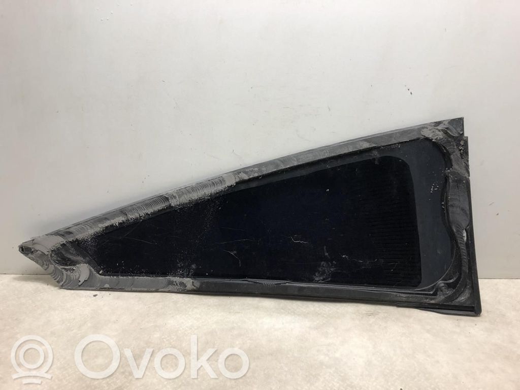 Citroen C6 Rear side window 
