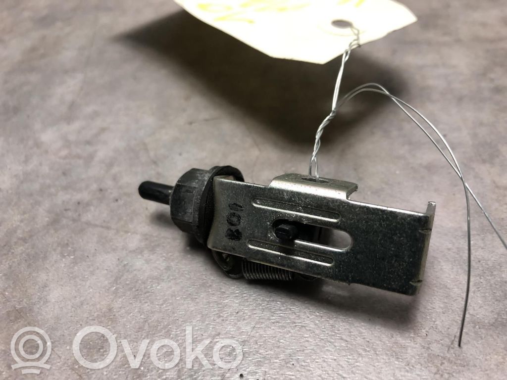 Schalter Tankdeckel Tankklappe Tankentriegelung
