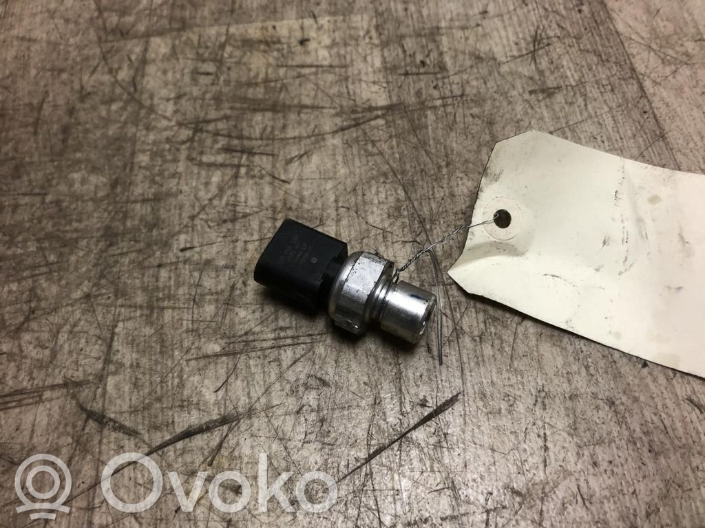 Sensor