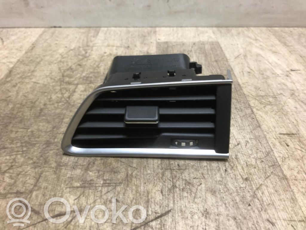 Peugeot 508 Rejilla de ventilación central del panel