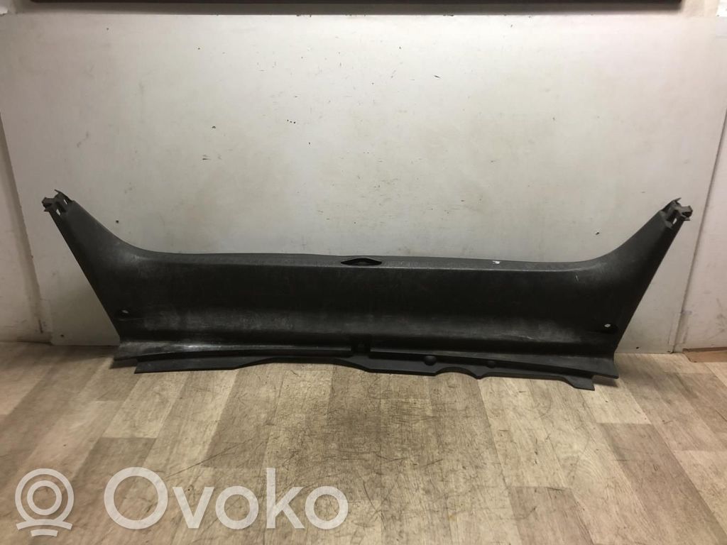 Tailgate/boot cover trim set