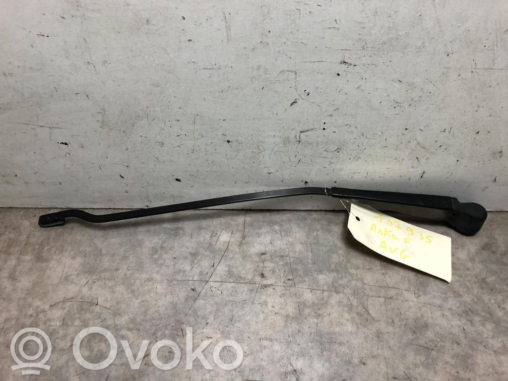 Opel Astra F Front wiper blade arm 