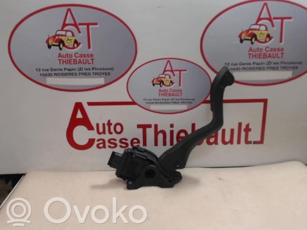 Peugeot 207 Akceleratoriaus pedalas 