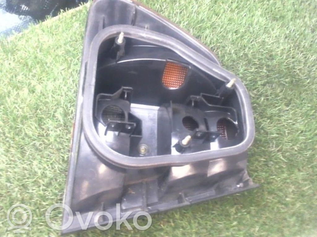 Volkswagen Polo III 6N 6N2 6NF Lampă spate în caroserie 
