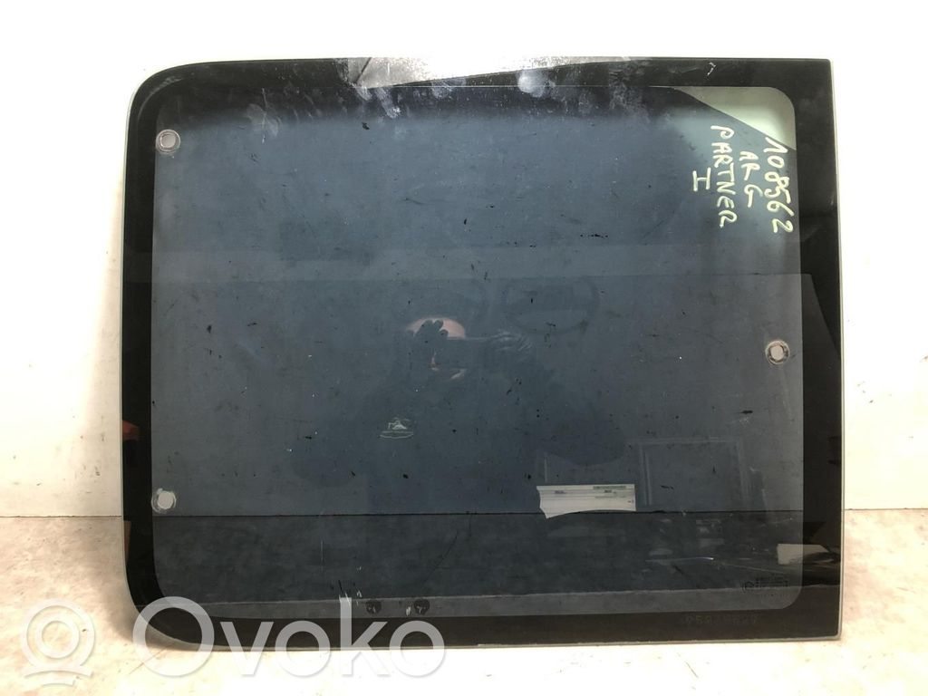 Rear side window