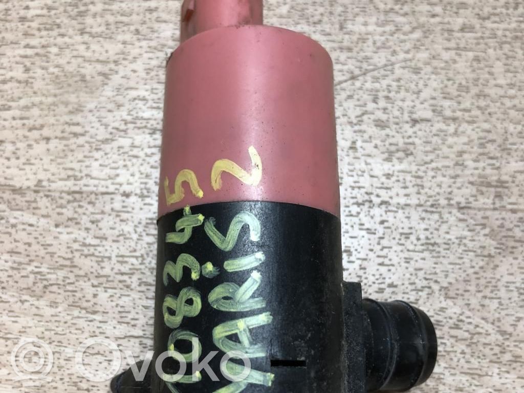 Toyota Yaris Tuulilasi tuulilasinpesimen pumppu