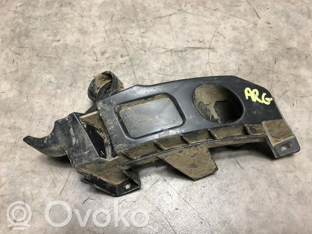 Rear bumper mounting bracket