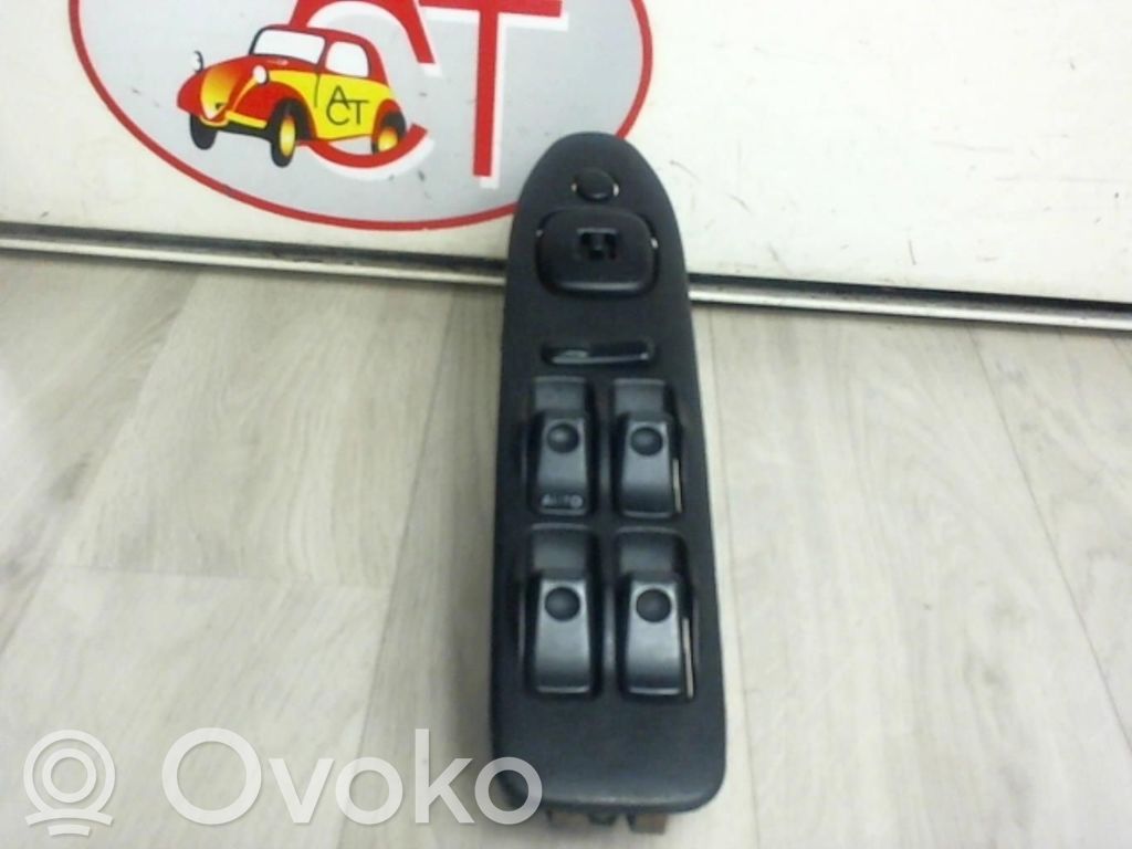 Mazda MPV Electric window control switch 