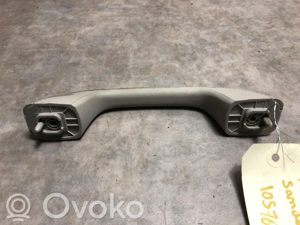 Un set di maniglie per il soffitto   8200845691,8200845691
