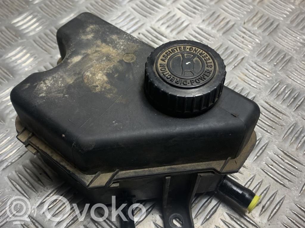 Ohjaustehostimen nestesäiliö   4009R2,4009R2