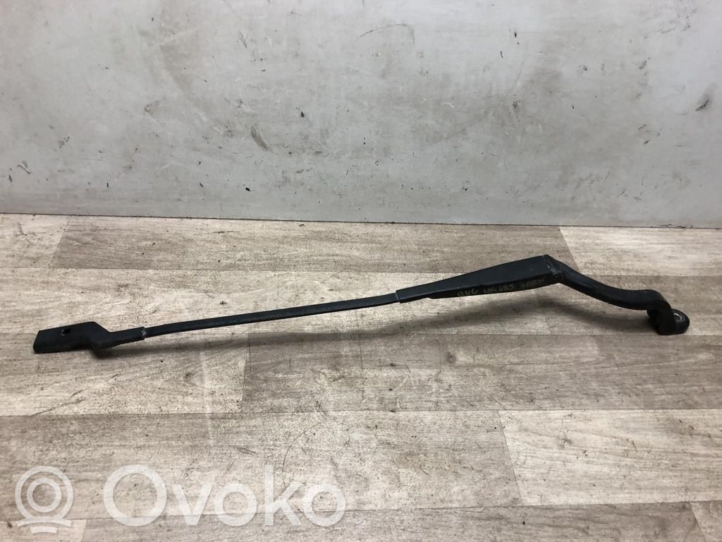 Ford S-MAX Braccio della spazzola tergicristallo anteriore