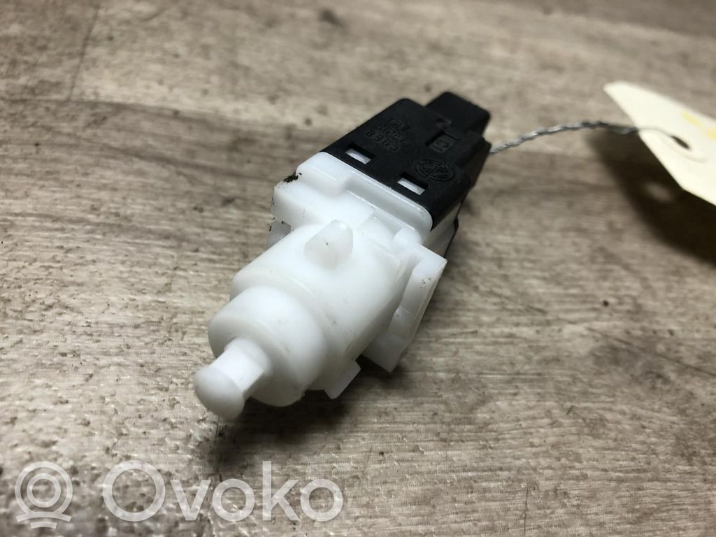 Interruptor sensor del pedal de freno   1565244,1565244