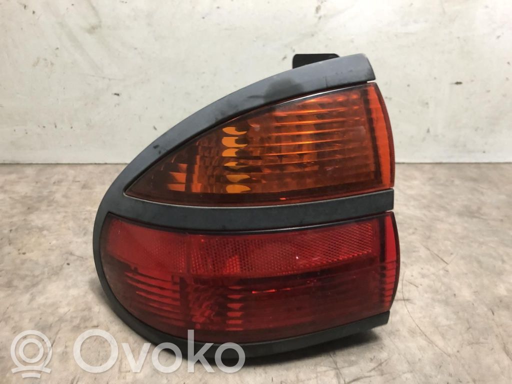 Renault Laguna I Luci posteriori 