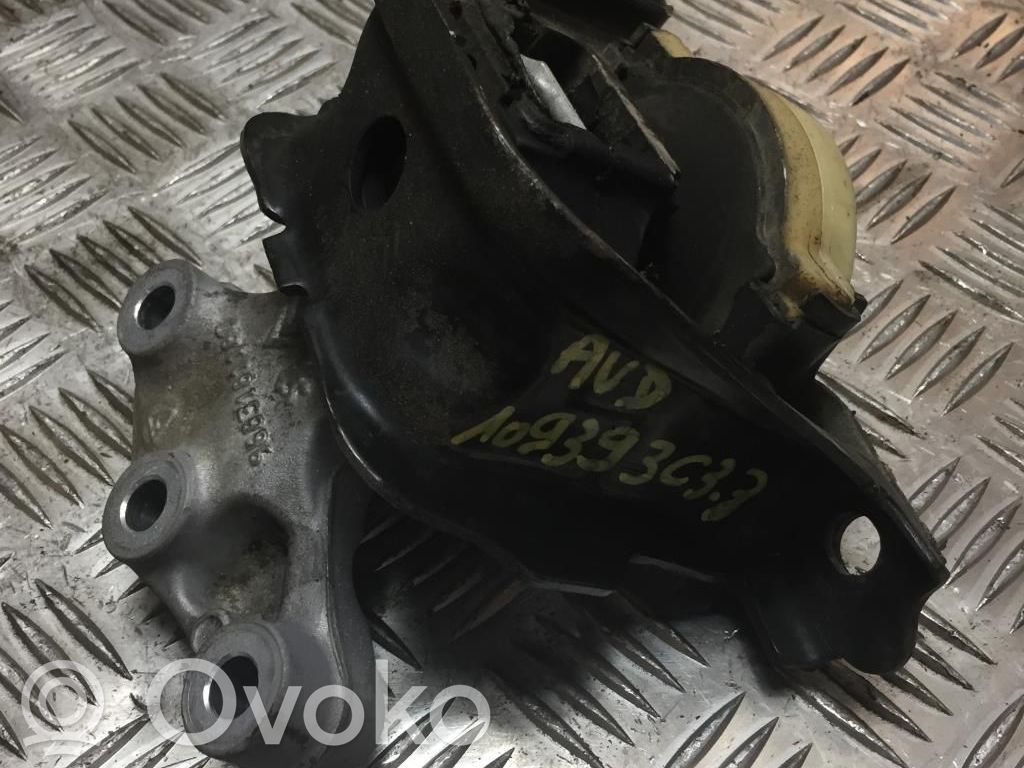 Citroen C3 Engine mount bracket 