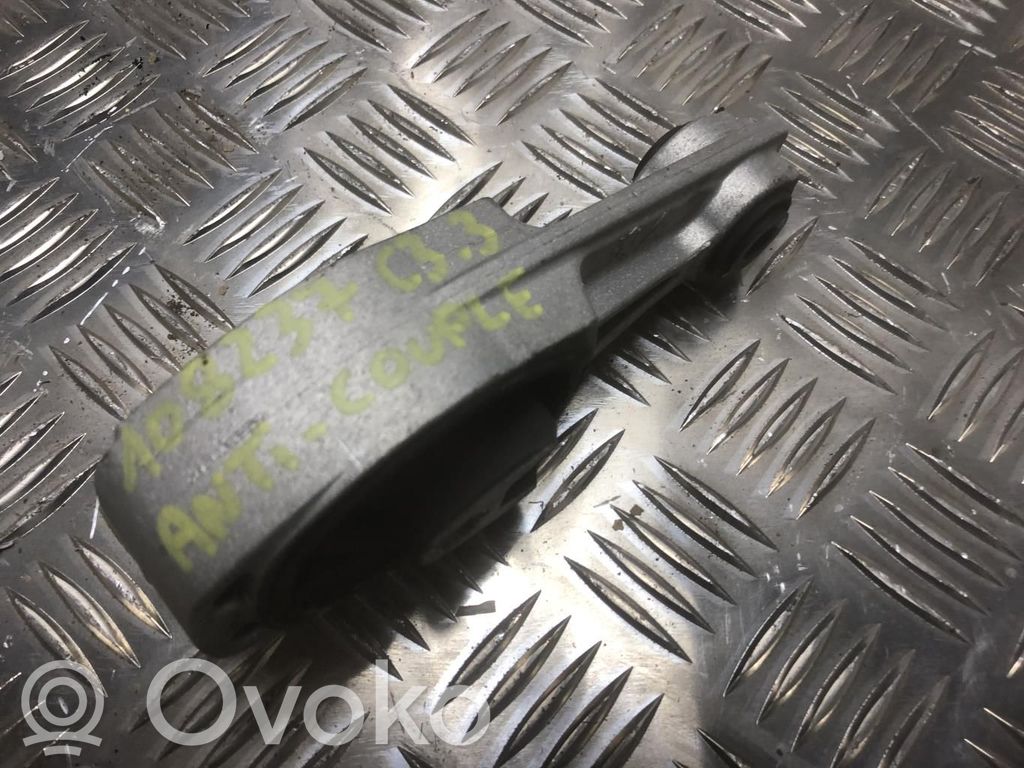 Citroen C3 Engine mount bracket 