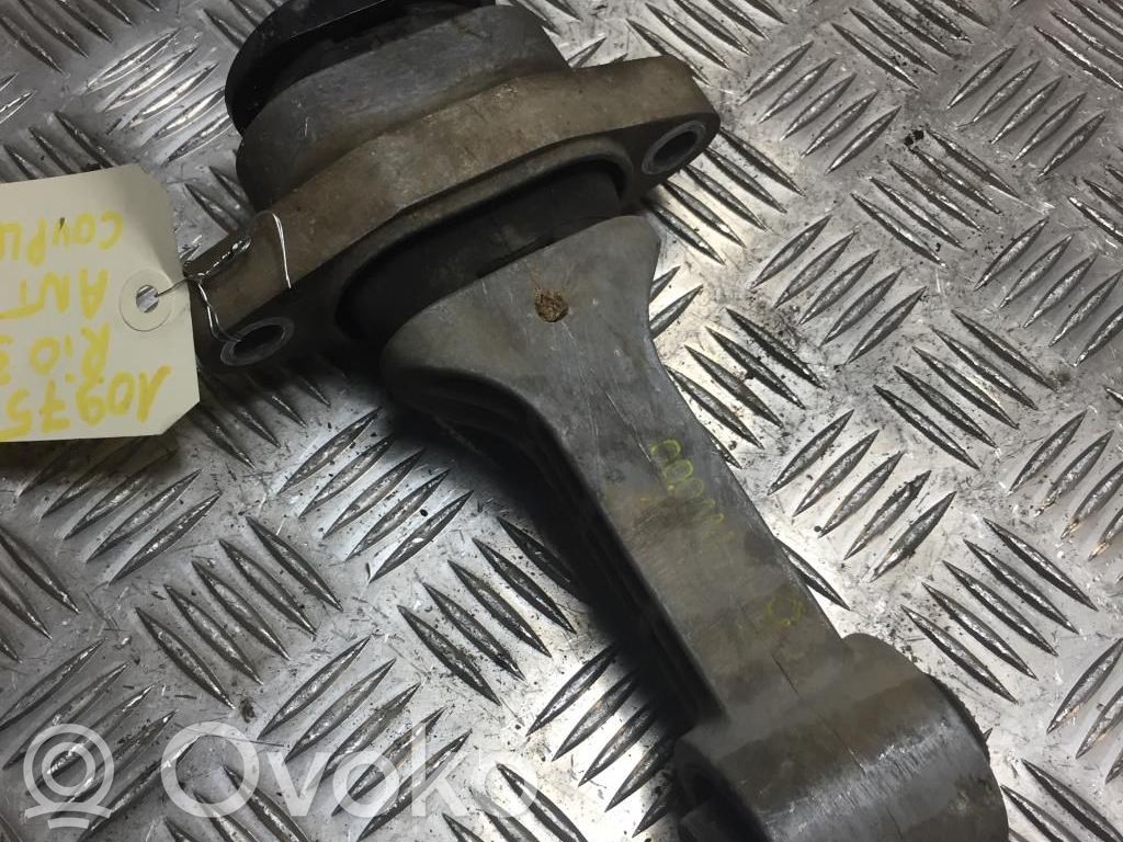 KIA Rio Dzinēja spilvens 