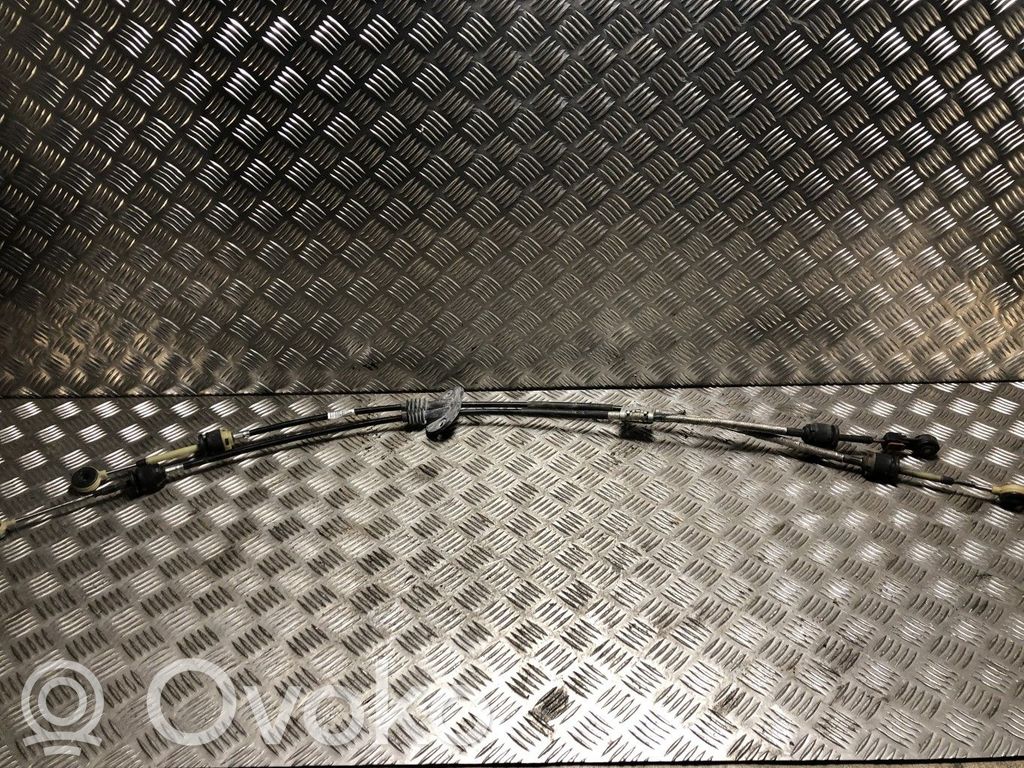 Ford Focus Gear shift cable linkage 