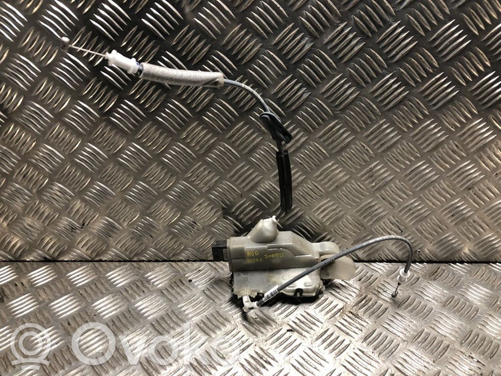 Peugeot 2008 II Front door lock 