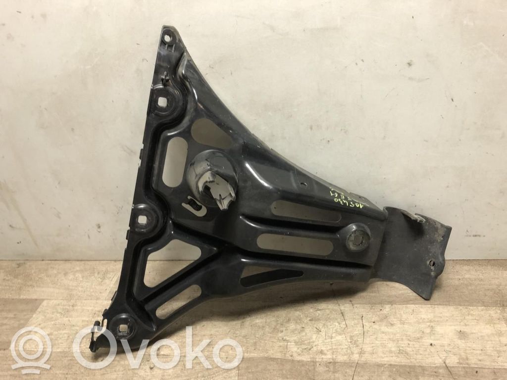 Rear bumper mounting bracket