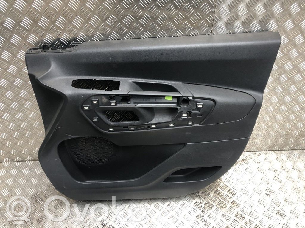 Citroen Berlingo Etuoven verhoilu 