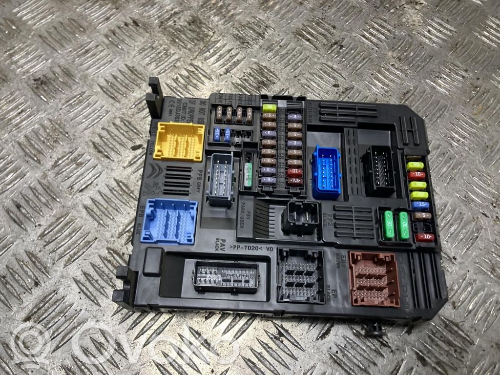 Citroen C3 Fuse box set 