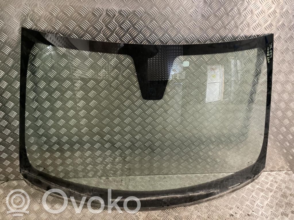 Volvo C30 Front windscreen/windshield window 