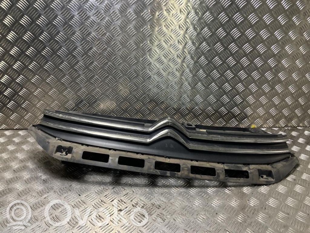 Citroen C3 Grotelės priekinės 