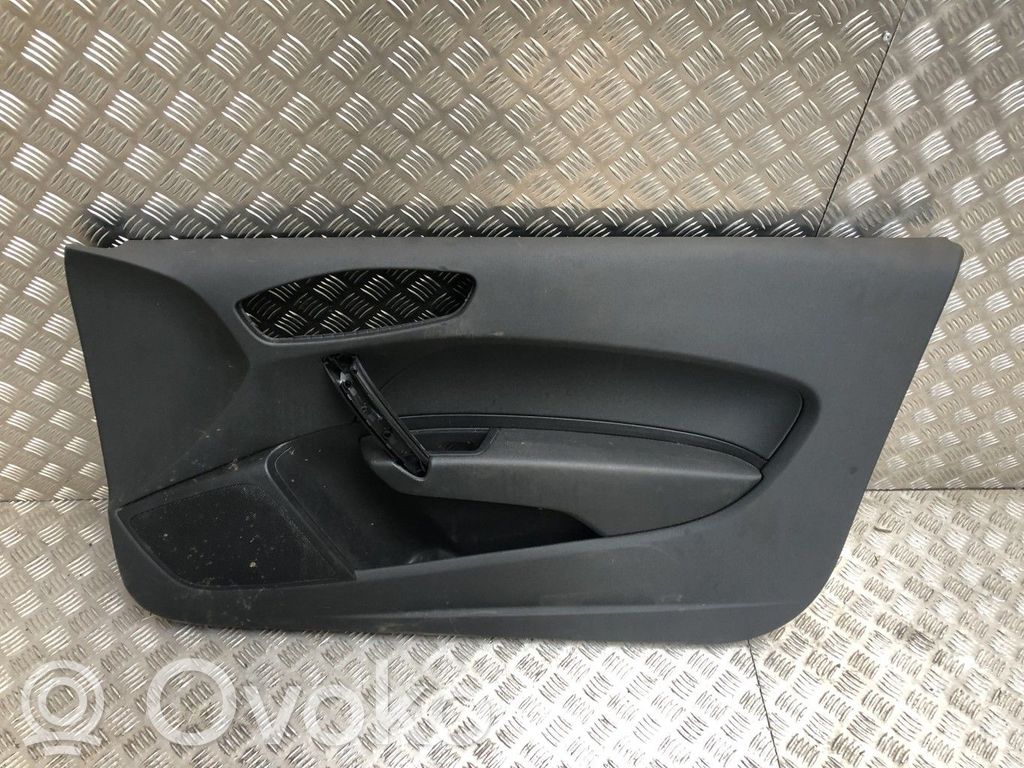 Audi A1 Priekšējo durvju apdare 