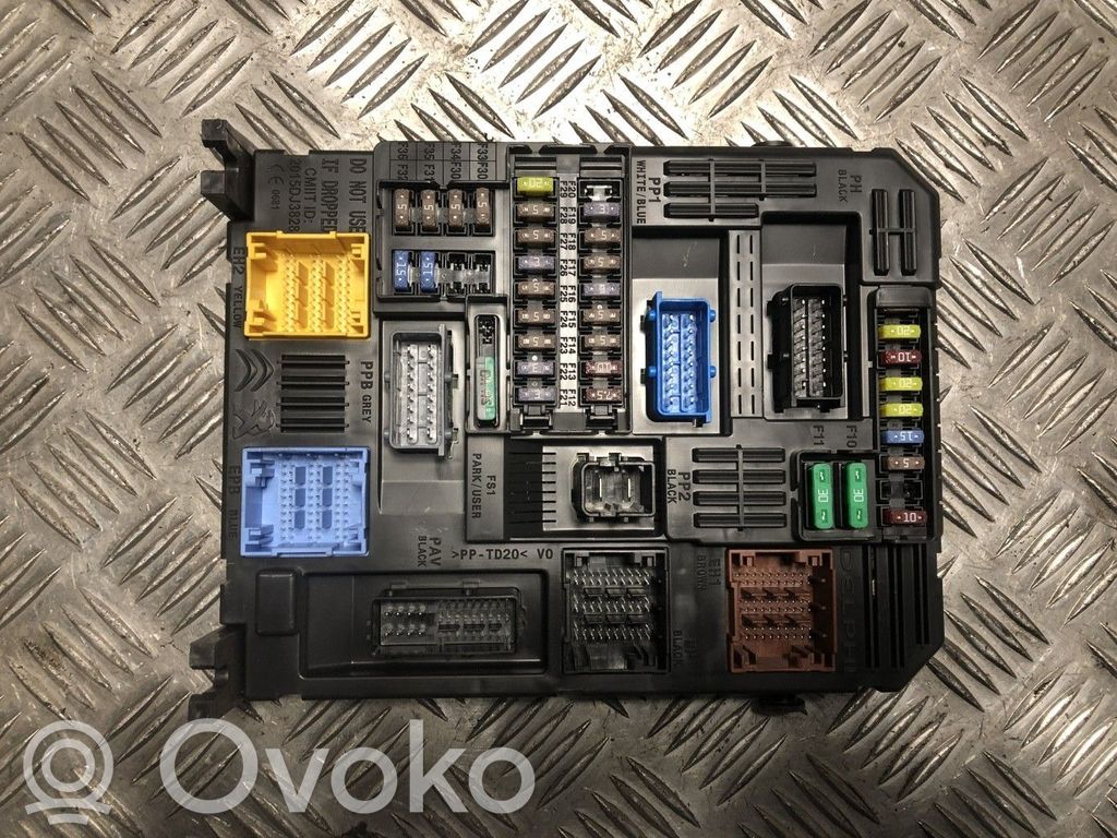 Fuse box set   1673385980,1673385980