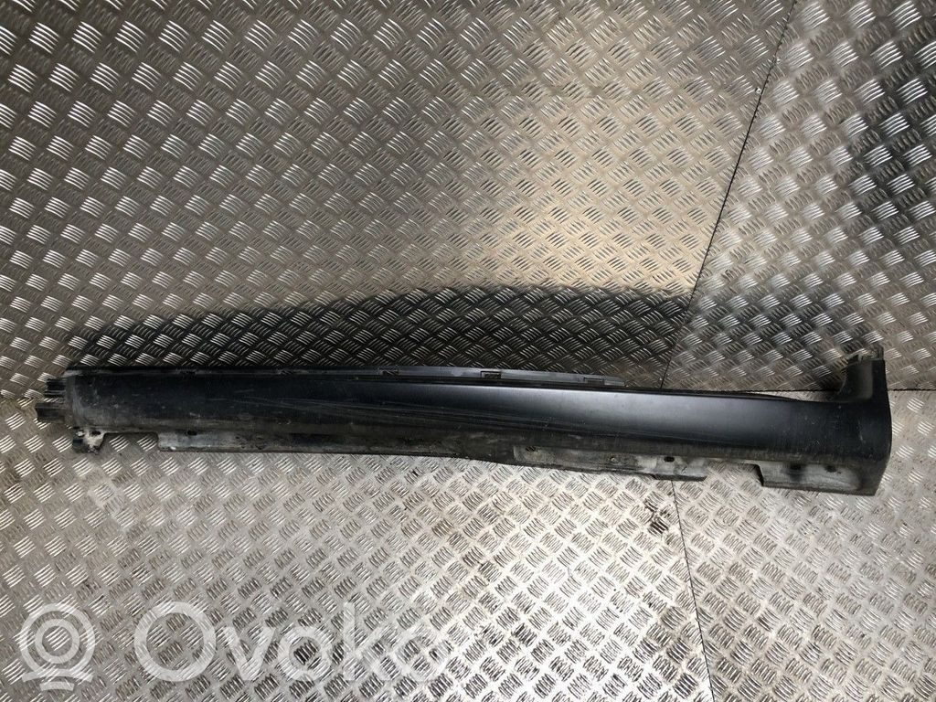 Volvo C30 Kynnys 