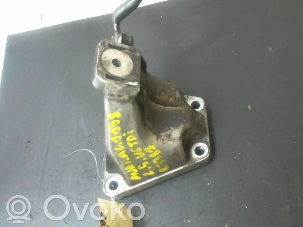 Wspornik / Mocowanie silnika   4B0199306C,4B0199306C
