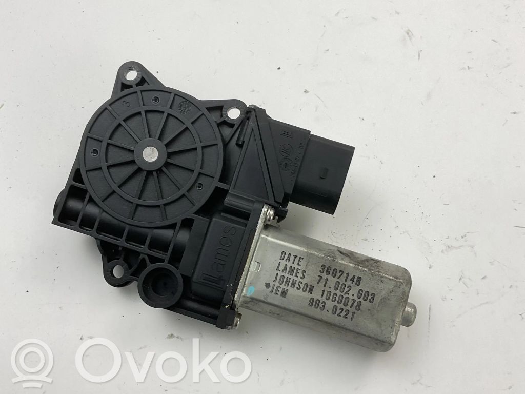 BMW 3 E90 E91 Rear door window regulator motor 