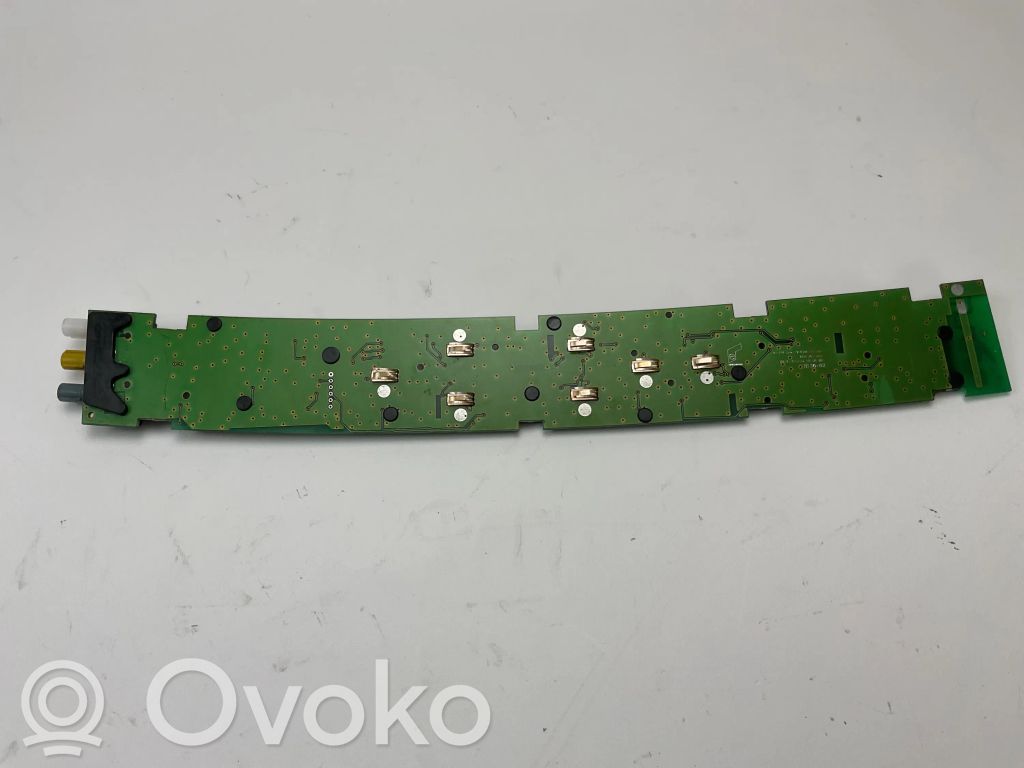 Audi A8 S8 D3 4E Antennenverstärker Signalverstärker 