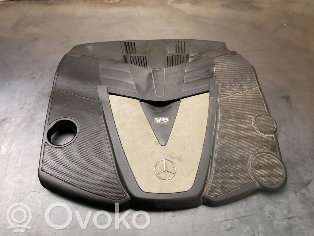 Mercedes-Benz R W251 Osłona górna silnika 