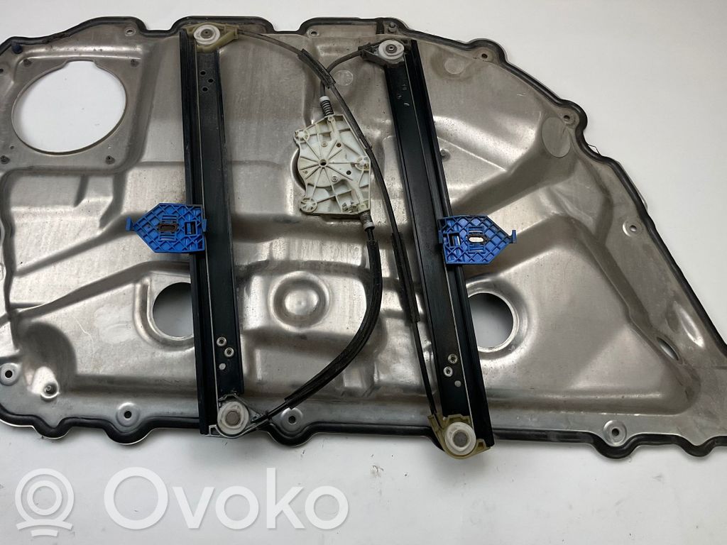 Audi A8 S8 D3 4E Galinio el. lango pakėlimo mechanizmas be varikliuko 