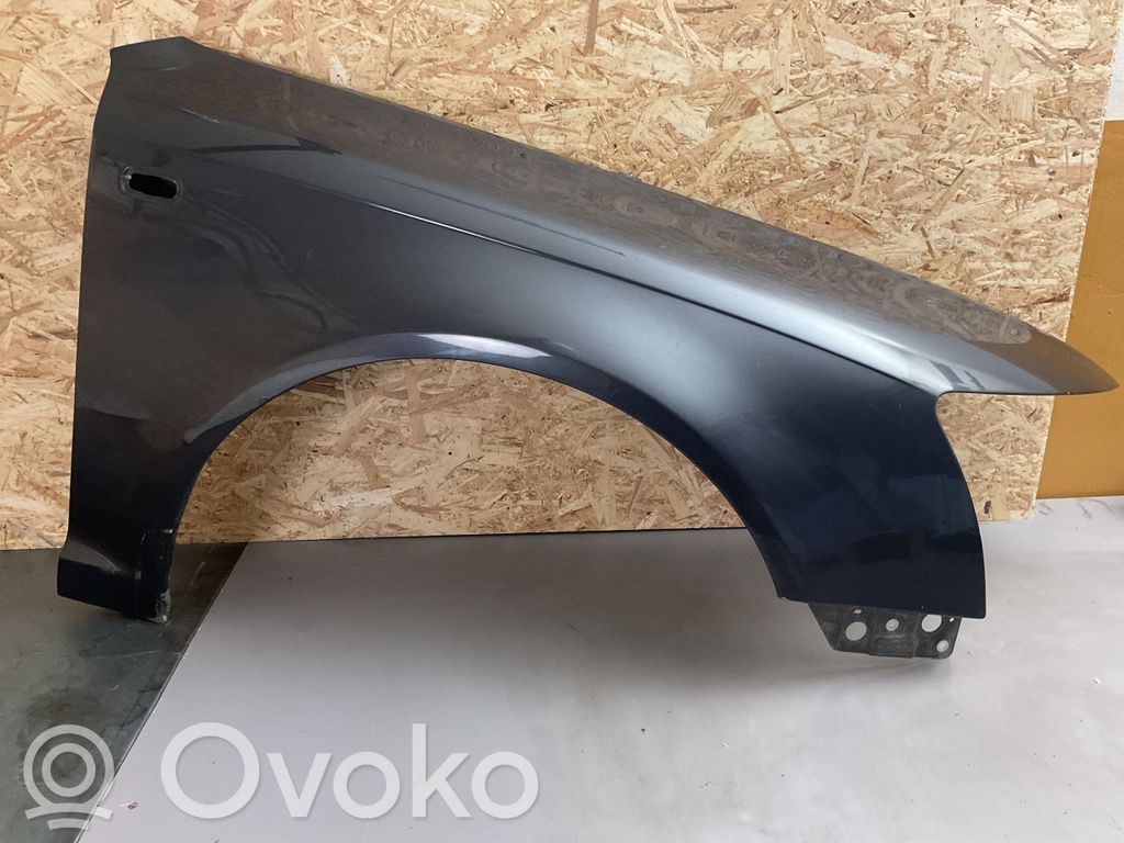 Audi A6 S6 C6 4F Sparnas 
