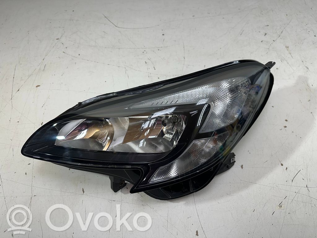Opel Corsa E Headlight/headlamp 