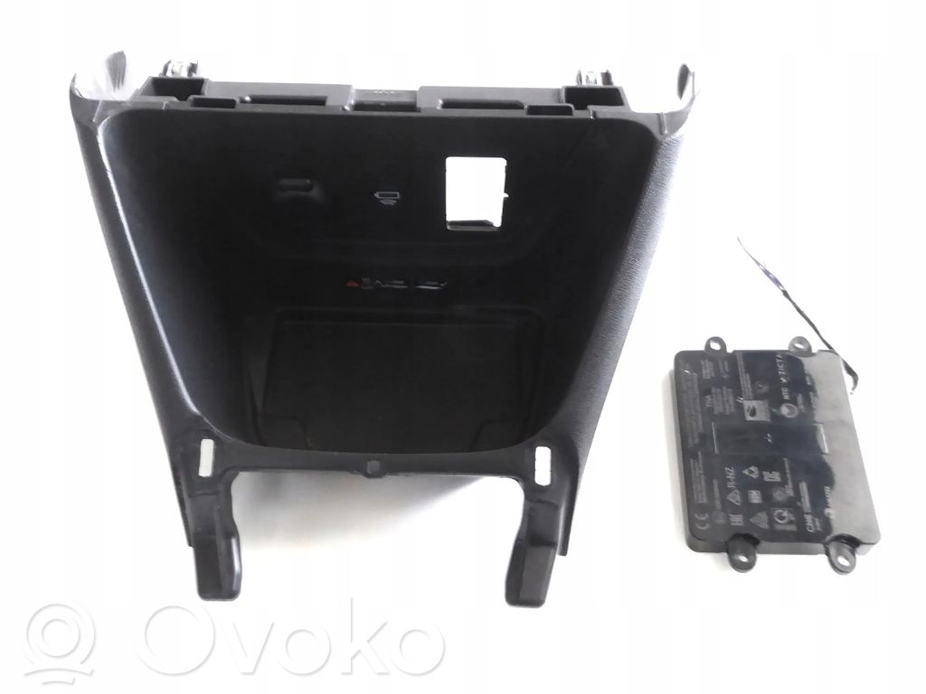 Opel Crossland X Schowek deski rozdzielczej / Komplet 