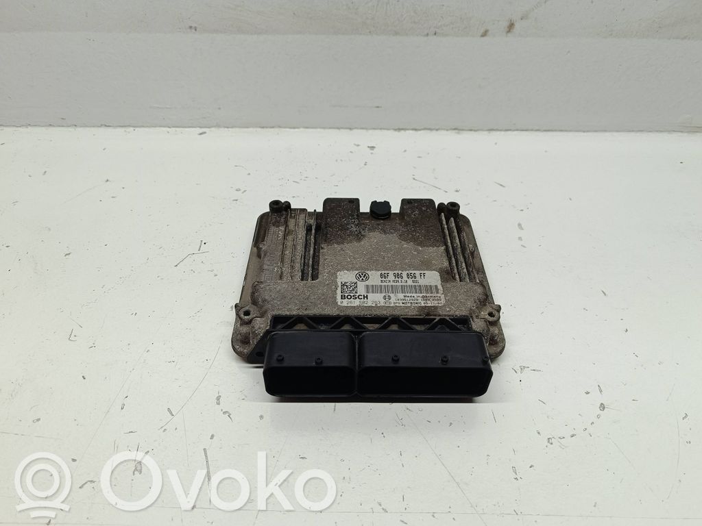 Volkswagen Jetta V Engine control unit/module 