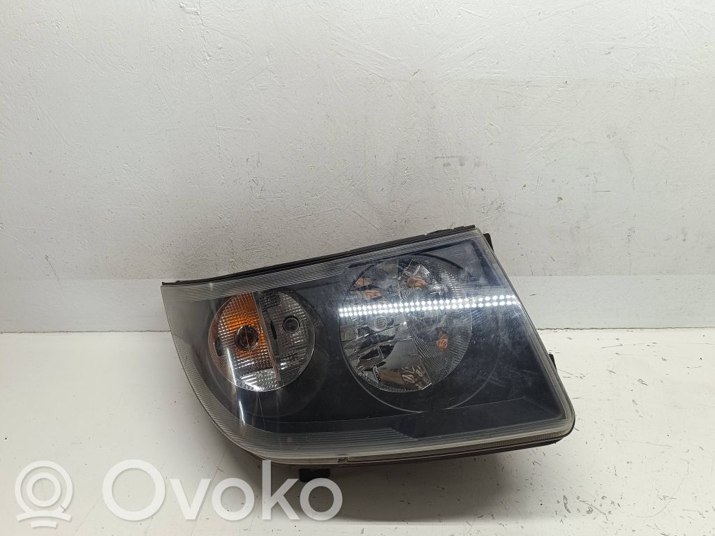 Volkswagen Crafter Lampa przednia 