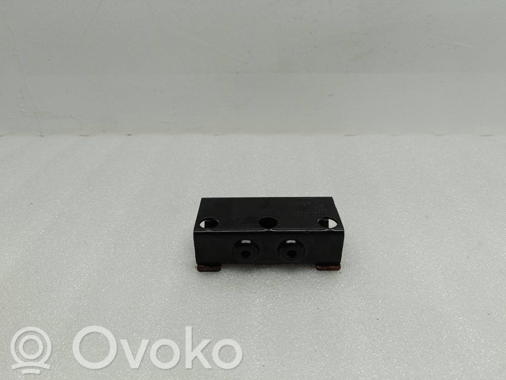 Inne elementy wykończenia bagażnika   4F9863253C,9904003587,10976