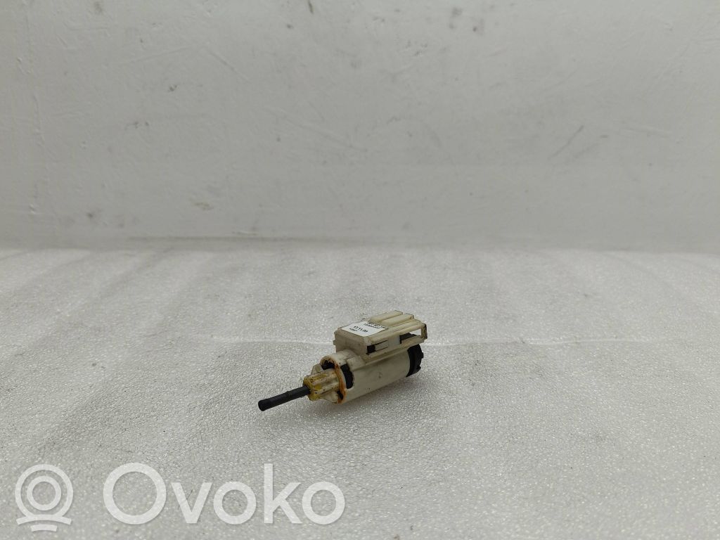 Volkswagen Transporter - Caravelle T5 Brake pedal sensor switch 