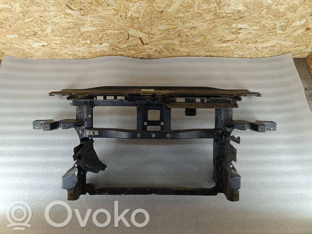 Volkswagen PASSAT B6 Support de radiateur sur cadre face avant 