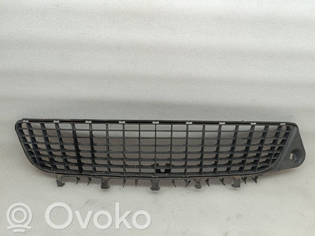 Opel Vectra C Mascherina inferiore del paraurti anteriore 