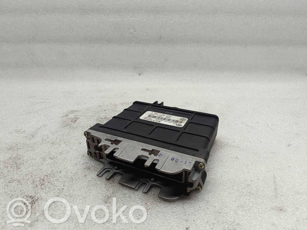 Volkswagen Golf III Sterownik / Moduł skrzyni biegów 