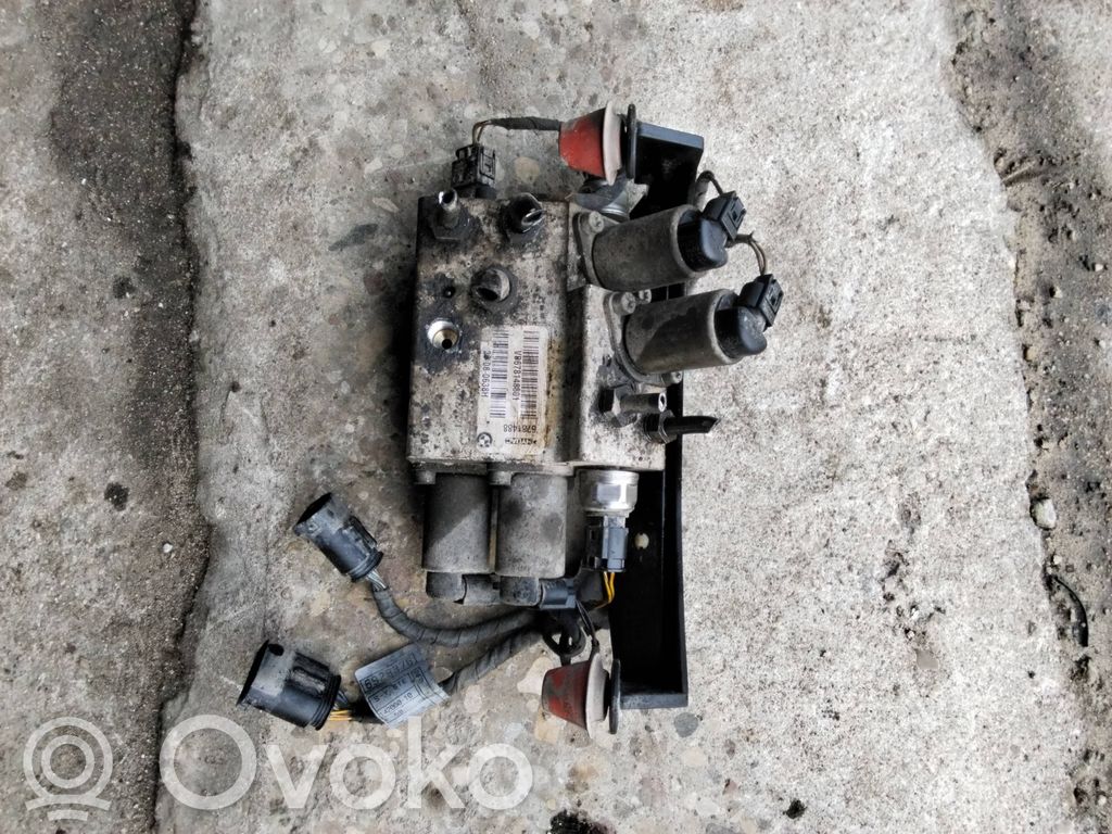 BMW 5 E60 E61 Aktyvaus stabilizatoriaus valdymo/ vožtuvų blokas 