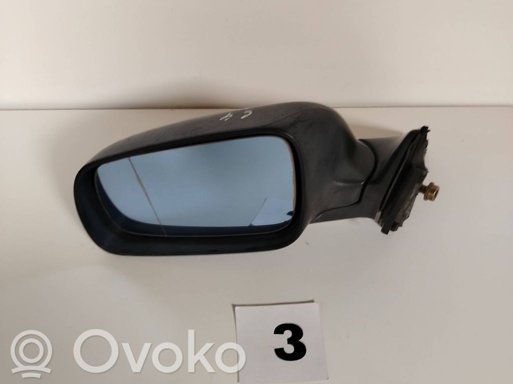 Audi A6 S6 C4 4A Veidrodėlis (elektra valdomas) 