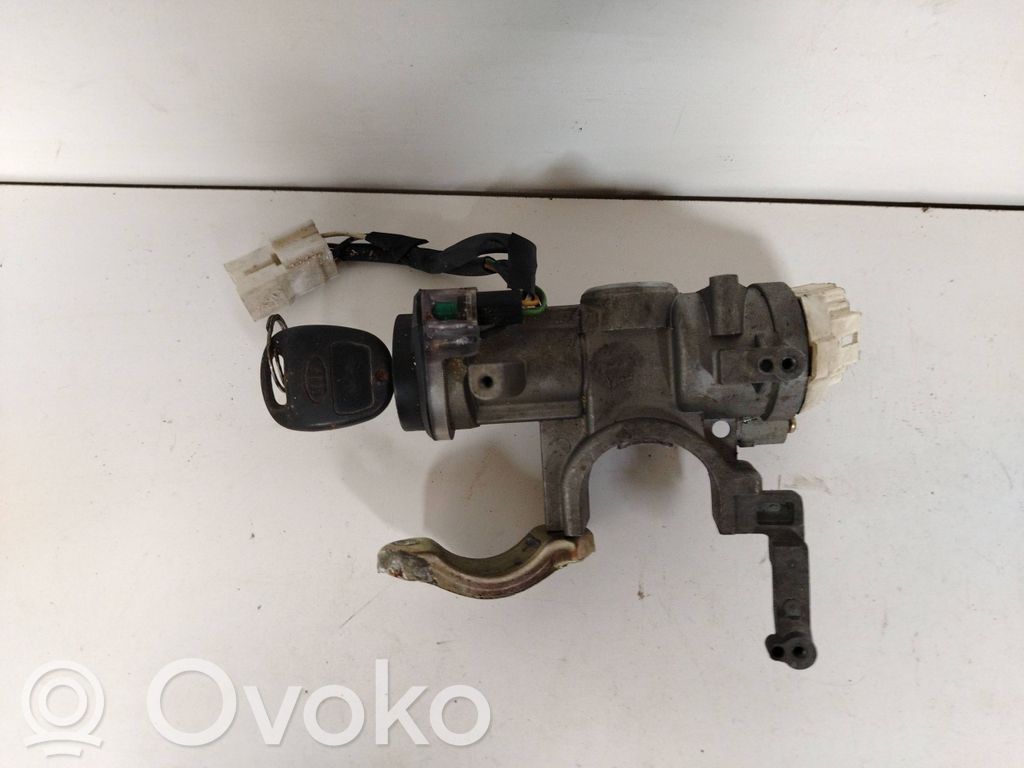 KIA Carens I Ignition lock 
